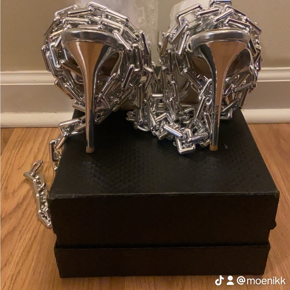 Chrome delight - Picture 3 of 7
